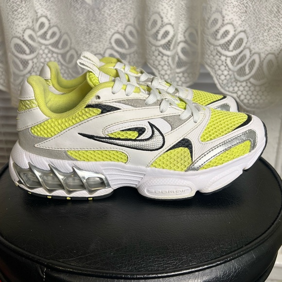 Nike Zoom Air Fire Womens Running Trainers - Picture 2 of 10